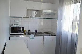 公寓 Apparthotel Mont Saint Michel - Residence Fleurdumont 博瓦
