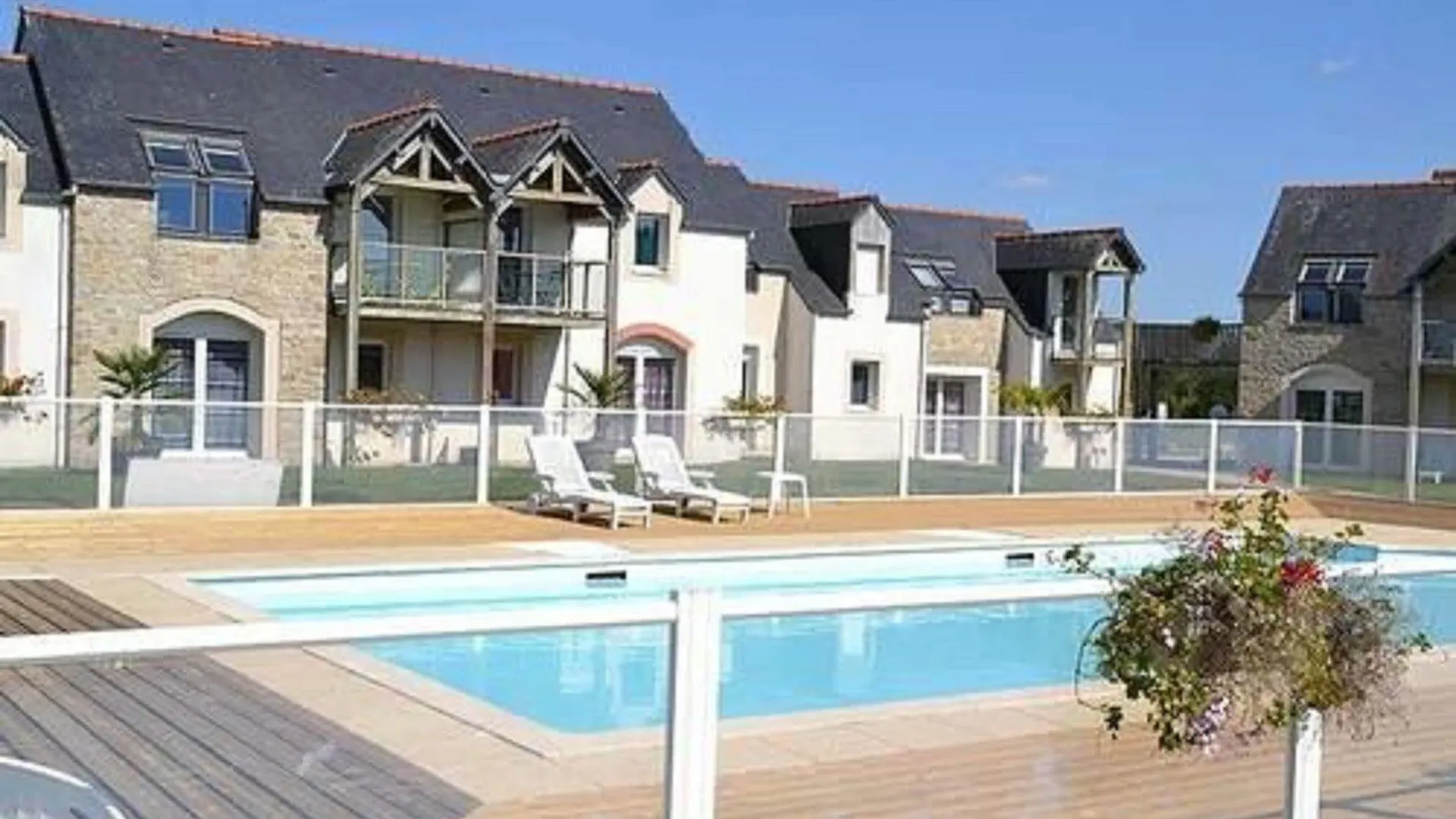 公寓 Apparthotel Mont Saint Michel - Residence Fleurdumont 博瓦